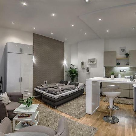 Diamond Apartman Near To Basilica Budapest Exterior photo